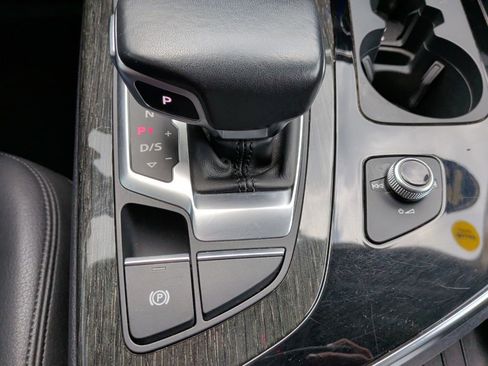 Used 2019 Audi Q7 3.0T Premium Plus w/ Premium Plus Package image 21