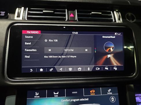 Used 2021 Land Rover Range Rover Westminster Edition image 76