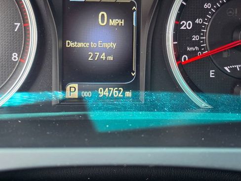 Used 2017 Toyota Camry SE FWD image 23