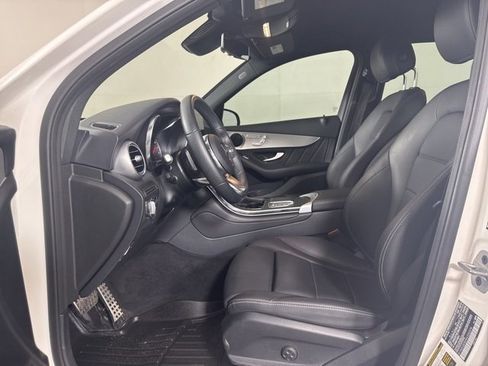 Used 2022 Mercedes-Benz GLC 300 4MATIC image 11