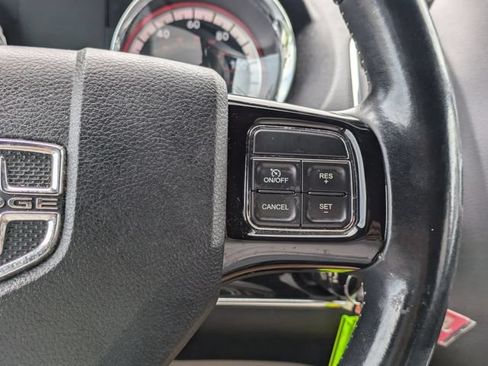 Used 2019 Dodge Grand Caravan SXT FWD image 26