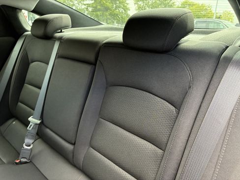Used 2023 Chevrolet Malibu LT FWD image 13