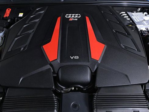 Used 2023 Audi RS Q8 4.0T image 22