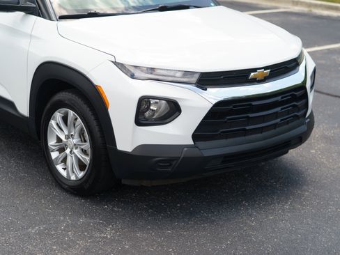 Used 2023 Chevrolet TrailBlazer LS FWD image 36