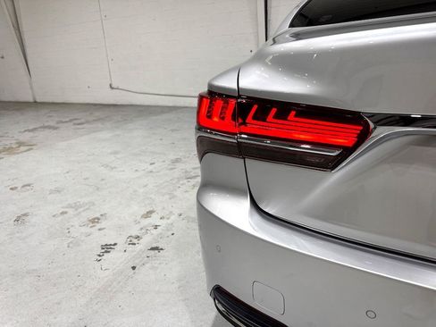 Used 2018 Lexus LS 500 w/ Accessory Package (Z1) RWD image 80