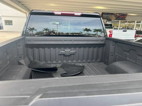 Used 2021 Chevrolet Silverado 1500 RST AWD/4WD image 16