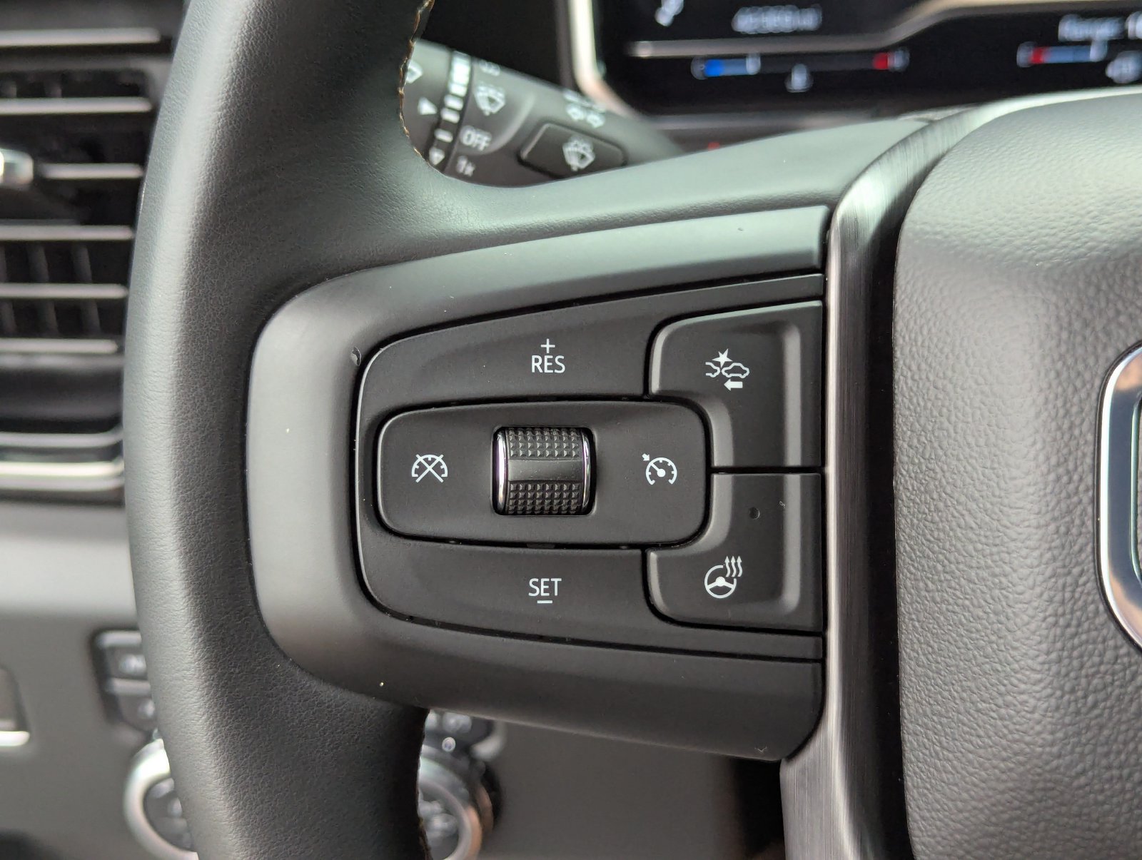 Used 2024 GMC Sierra 2500 AT4 w/ AT4 Premium Plus Package AWD/4WD image 38