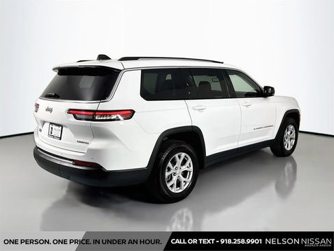 Used 2023 Jeep Grand Cherokee L Limited AWD/4WD image 5