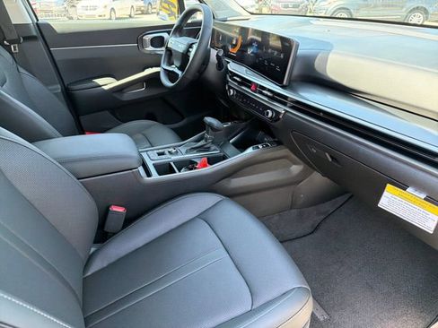 New 2026 Kia Sorento S AWD/4WD image 21