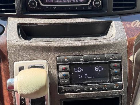 Used 2017 Nissan Quest SV FWD image 21