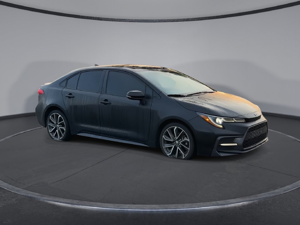 Used 2022 Toyota Corolla SE w/ SE Premium Package FWD image 2