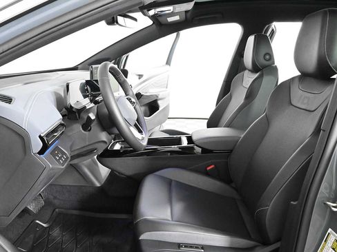 Certified 2023 Volkswagen ID.4 Pro S Plus AWD/4WD image 22