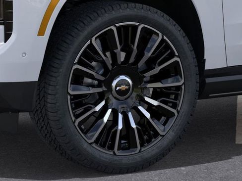 New 2026 Chevrolet Tahoe High Country AWD/4WD image 9