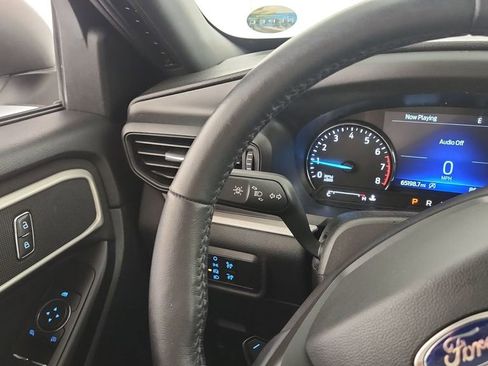 Used 2020 Ford Explorer XLT w/ Comfort Package AWD/4WD image 19