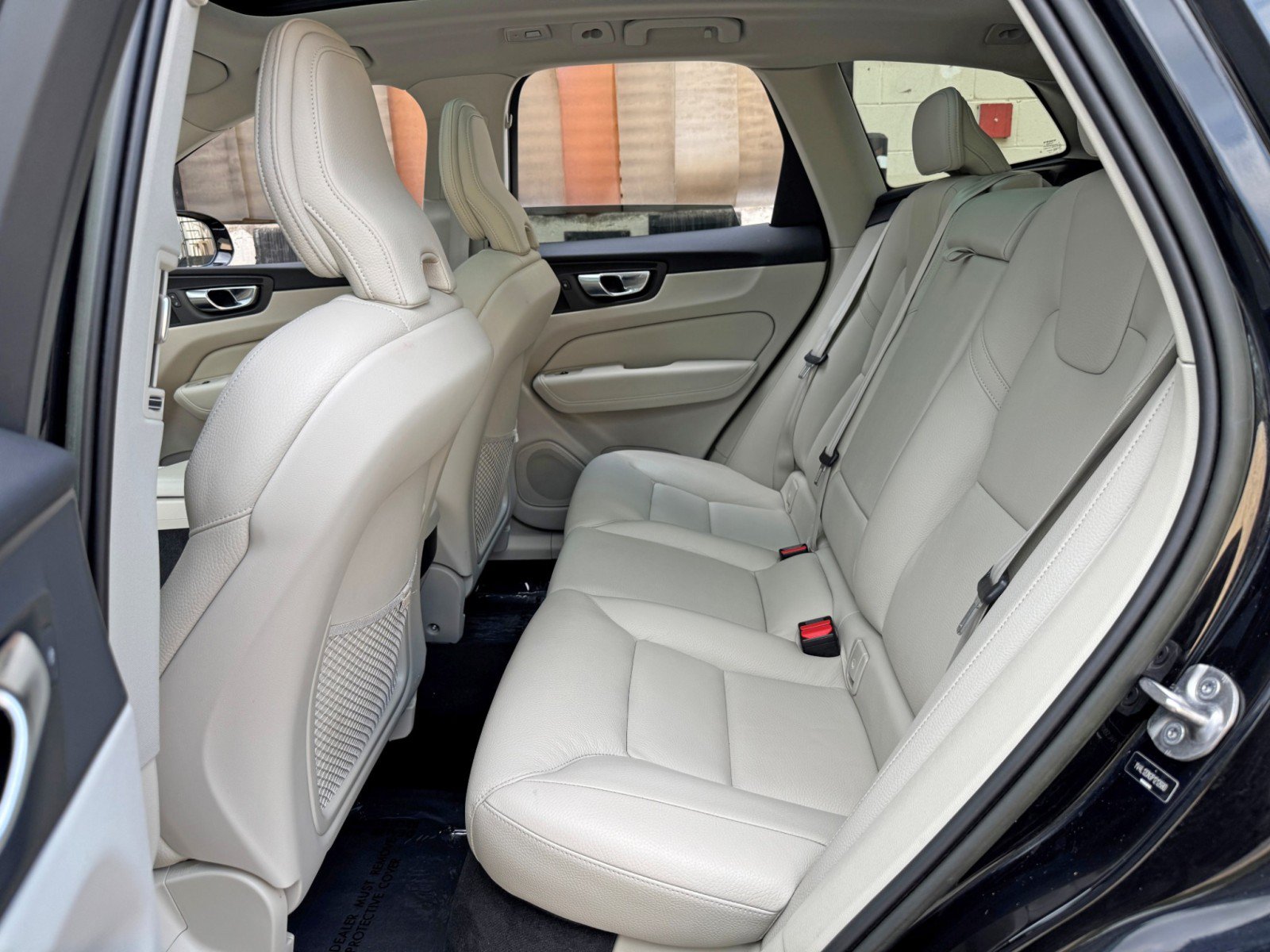 Used 2023 Volvo XC60 B5 Plus w/ Protection Package Premier FWD image 43