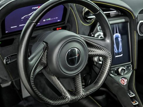 Used 2018 McLaren 720S Performance RWD image 26