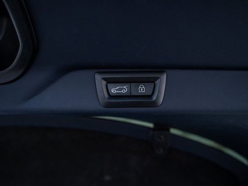 Used 2021 Rolls-Royce Cullinan image 64