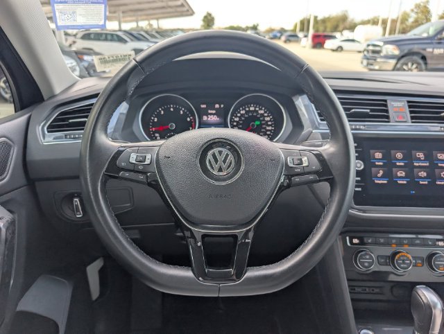 Used 2019 Volkswagen Tiguan SE AWD/4WD image 23