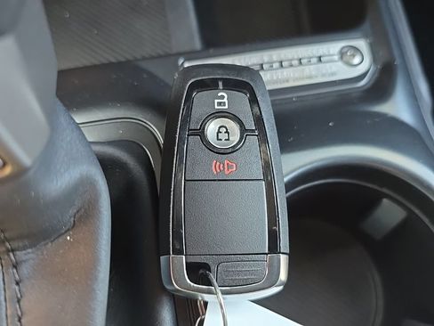New 2025 Ford Bronco 4-Door AWD/4WD image 6
