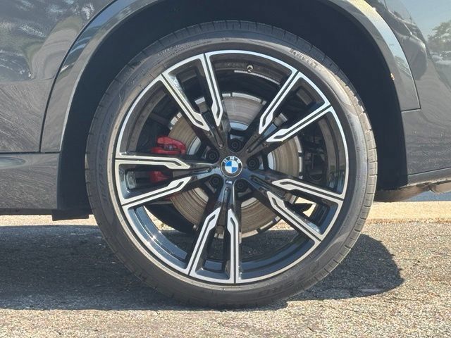 Certified 2026 BMW X5 M60i AWD/4WD image 4