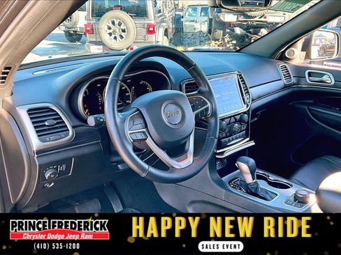 Used 2021 Jeep Grand Cherokee Limited image 11