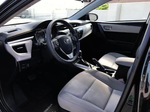 Used 2014 Toyota Corolla LE image 9
