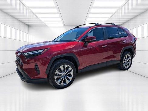 Used 2022 Toyota RAV4 Limited image 1