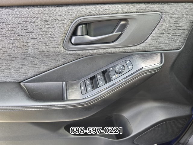 Used 2021 Nissan Rogue S FWD image 29