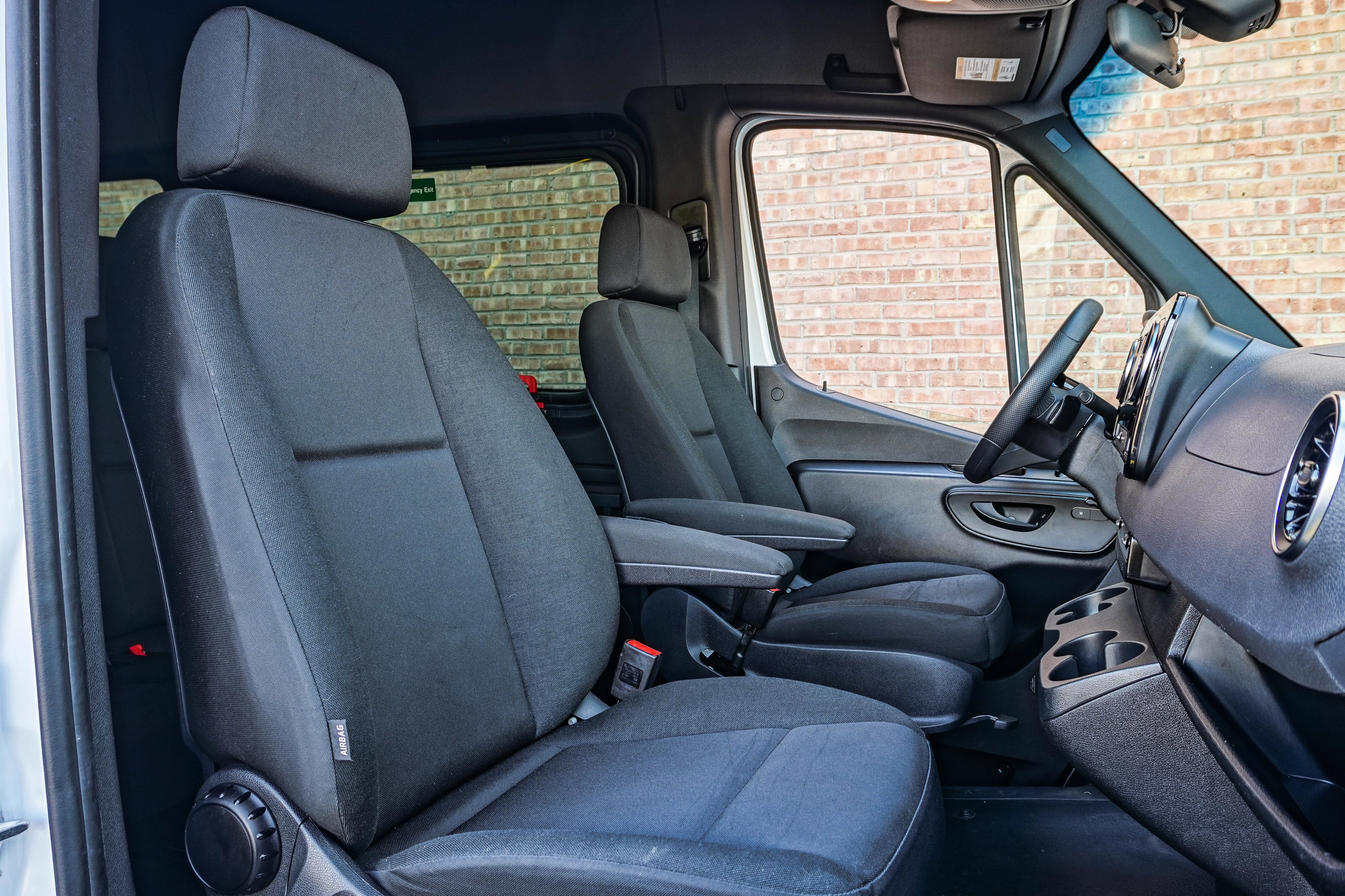 Used 2025 Mercedes-Benz Sprinter 2500 image 16