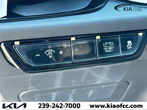 New 2026 Kia Niro EX image 33