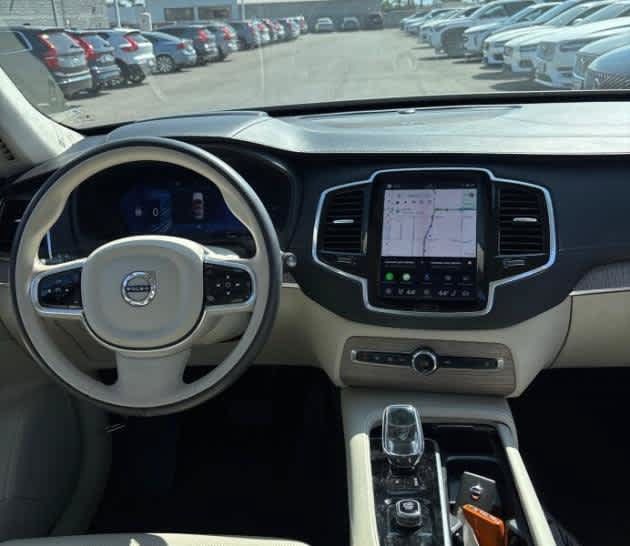 Used 2024 Volvo XC90 T8 Ultimate w/ Lounge Package AWD/4WD image 3
