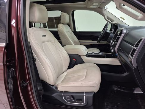 Used 2021 Ford Expedition Platinum image 29