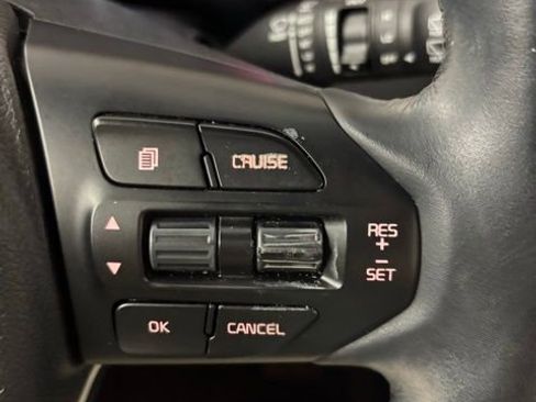 Used 2016 Kia Sorento SX image 21