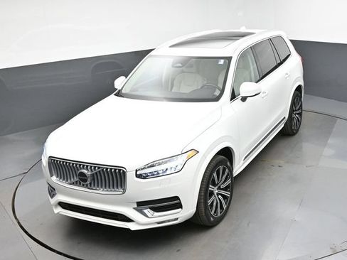 Used 2024 Volvo XC90 B5 Core w/ Protection Package Premier AWD/4WD image 43