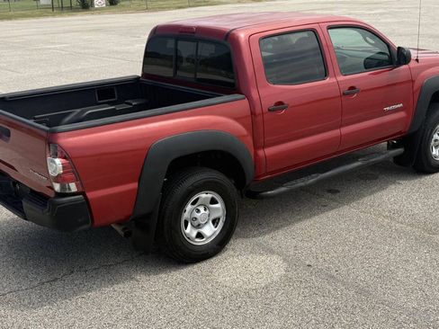 Used 2011 Toyota Tacoma PreRunner w/ Convenience Pkg RWD image 5