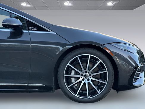 Certified 2022 Mercedes-Benz EQS 580 4MATIC Sedan image 35