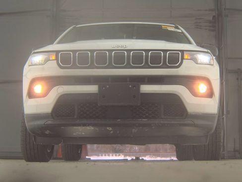 Used 2022 Jeep Compass Latitude AWD/4WD image 6