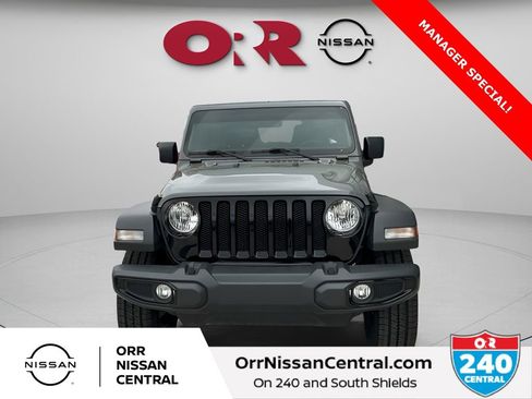 Used 2022 Jeep Wrangler Unlimited Willys image 2