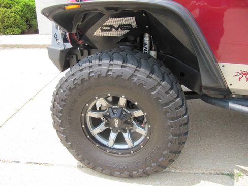 Used 2012 Jeep Wrangler Sport image 7