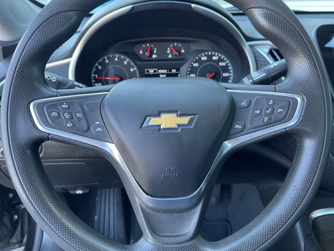 Used 2022 Chevrolet Malibu LT image 18