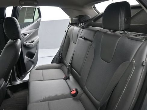 Used 2023 Buick Encore GX Select w/ Sport Touring Package FWD image 17