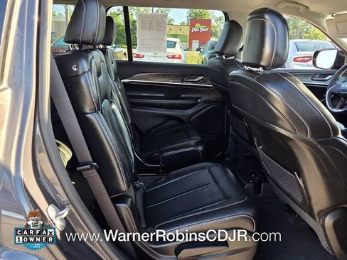 Used 2023 Jeep Grand Cherokee L Limited w/ Black Appearance Package RWD image 19