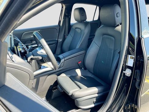 Used 2025 Mercedes-Benz GLA 250 image 21