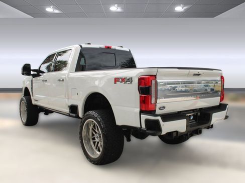 Used 2024 Ford F350 Platinum image 3