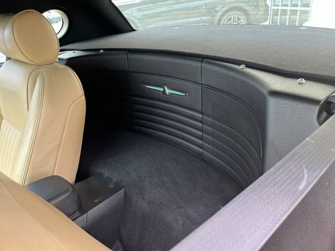 Used 2004 Ford Thunderbird RWD image 10