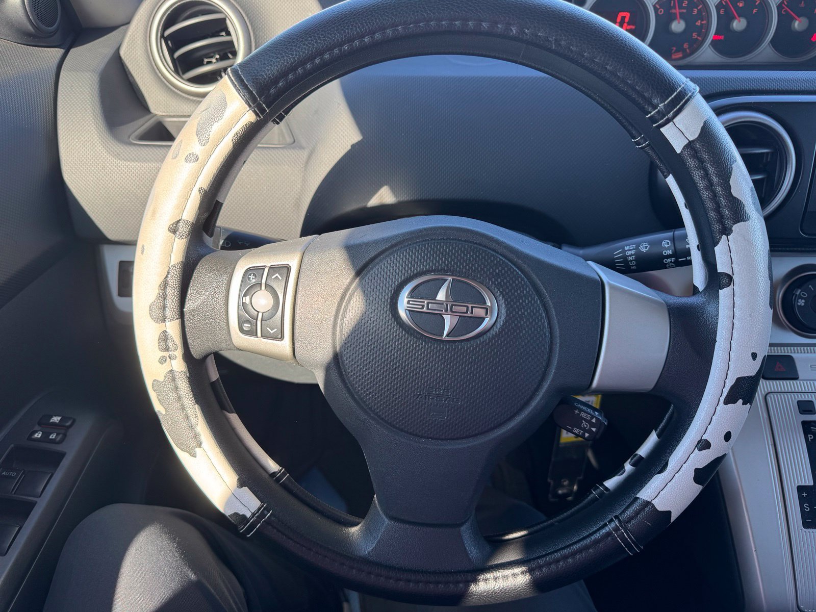 Used 2008 Scion xB FWD image 12