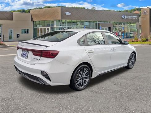 Used 2023 Kia Forte GT-Line image 3