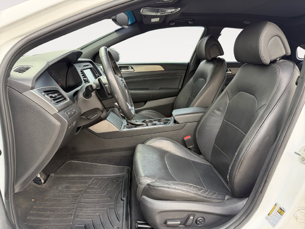 Used 2017 Hyundai Sonata Limited 2.0T FWD image 14