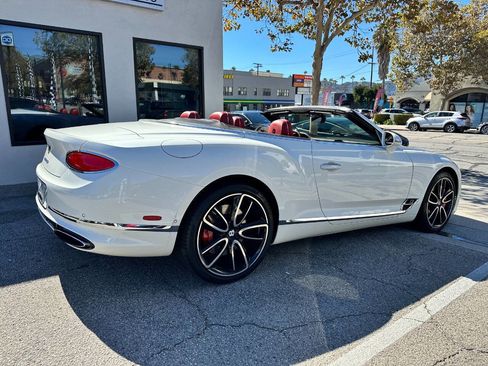 Used 2020 Bentley Continental GT image 14