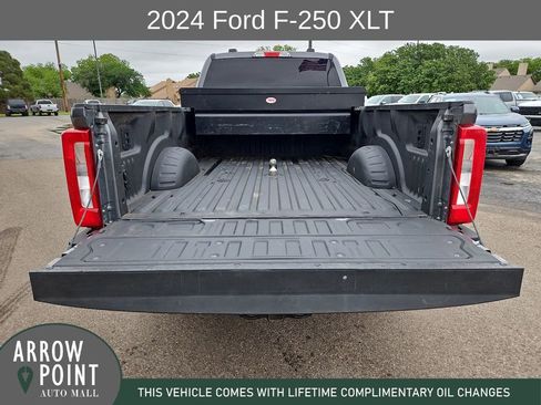 Used 2024 Ford F250 XLT AWD/4WD image 17